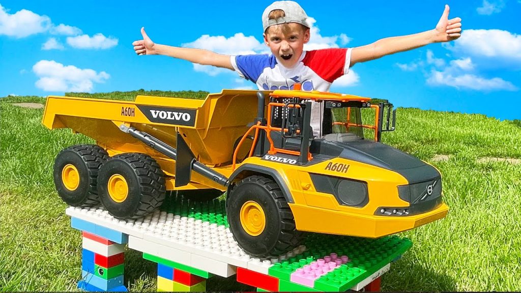 Excavator, Truck, Bulldozer and Tractor Power Wheels- Construction Vehicles Funny story cars toy