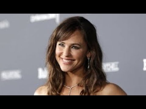 Why Jennifer Garner WARNS AGAINST Fillers and Injections