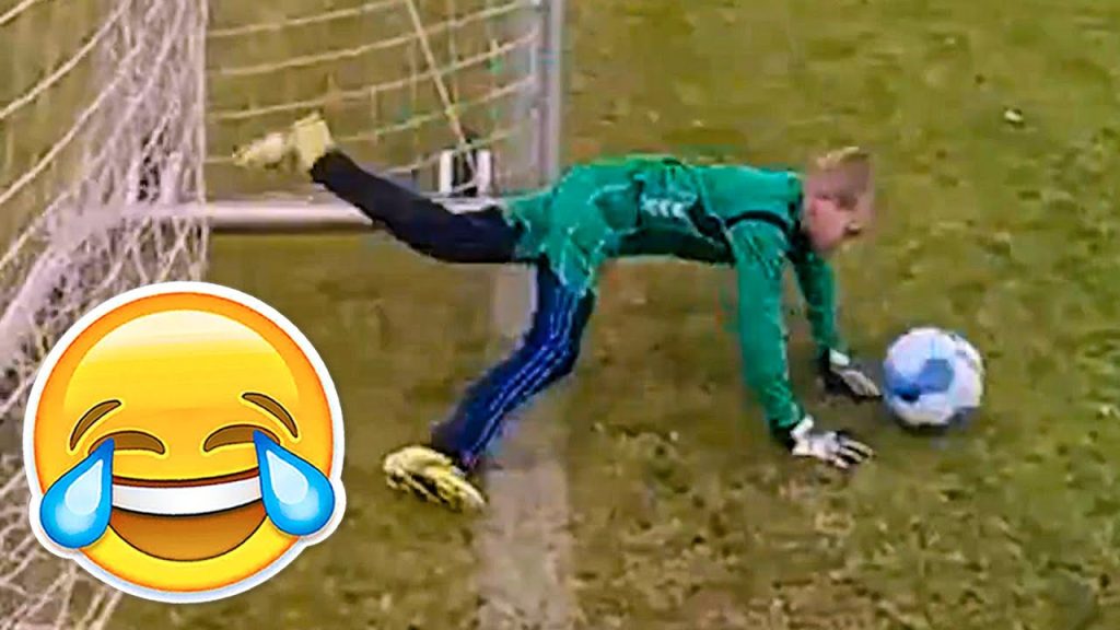 FUNNY SOCCER FOOTBALL VIDEOS 🤣 CRAZY SKILLS, GOALS, FAILS, MEMES & MORE