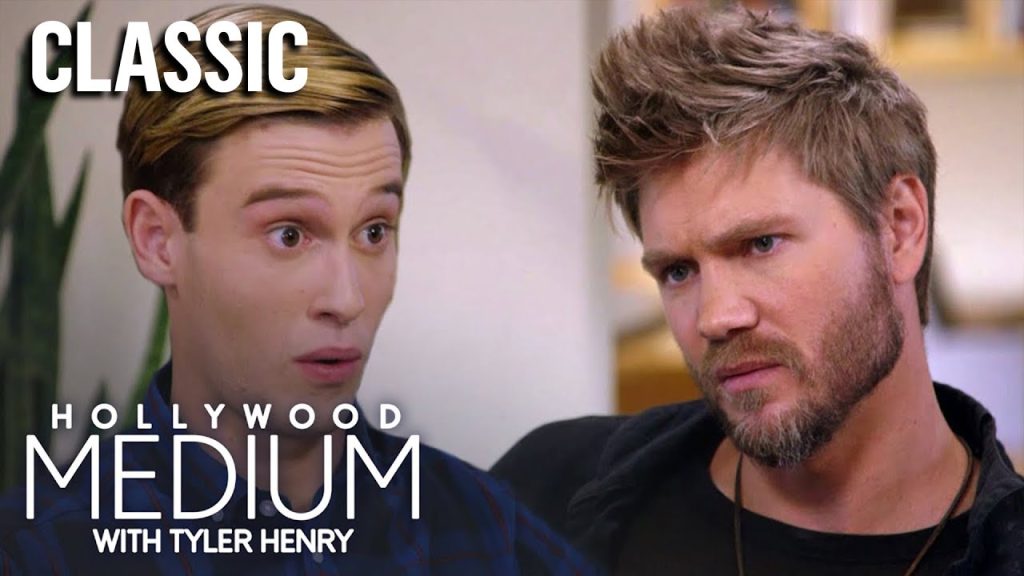 Tyler Henry Reveals the Truth of Chad Michael Murray’s Deadly Family Secret | Hollywood Medium | E!