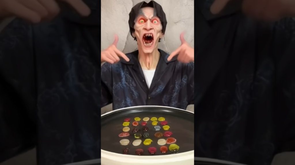 ISSEI funny video 😂😂😂 When HARIBO is heated 🔥