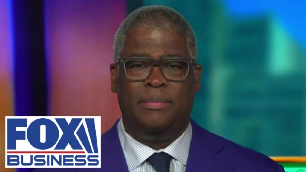 Charles Payne: The market is ignoring the news