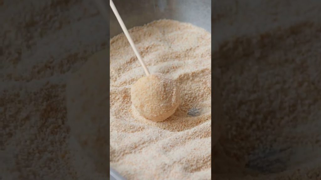 Deep-Fried Mozzarella Balls 🧀🧆🤤 #shorts #food #recipe #cheese #mozzarella #snack #friedfood