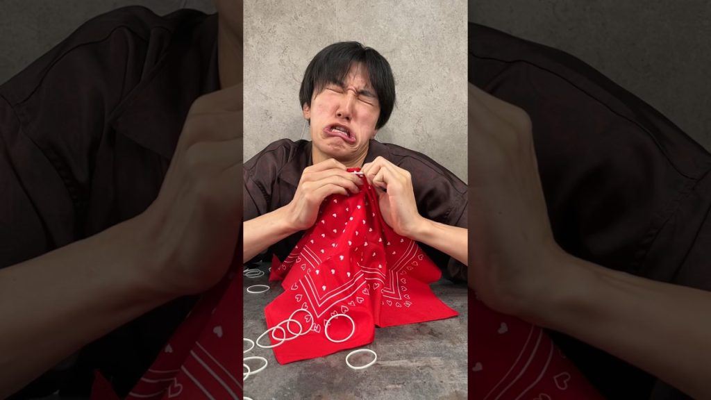ISSEI funny video 😂😂😂 I try it, too!