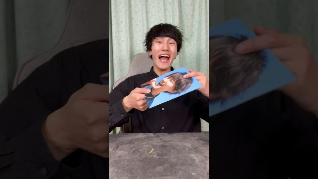 ISSEI funny video πππ How to Turn 1 Photo into 4 Photos. I’ll Try It Too!