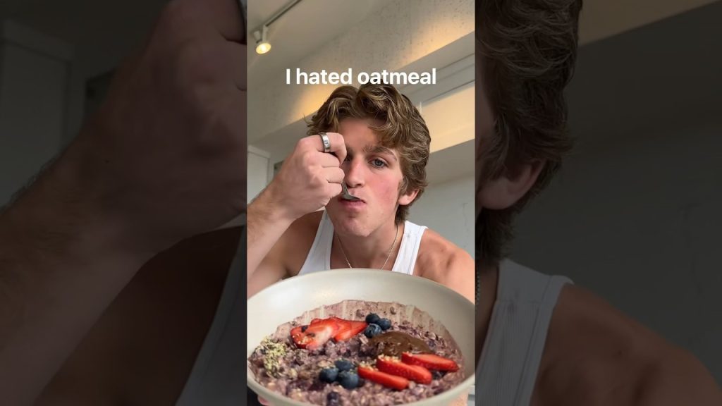 One of the EASIEST oatmeal recipes EVER #food #recipe