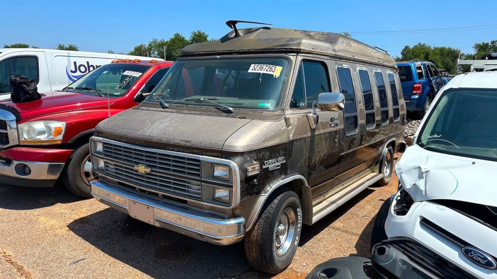 I Found this Abandoned 1984 GMC G20 Conversion Van at Copart! Will it run?