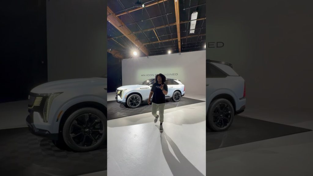 The $130K electric Escalade makes 750HP & gets 450 miles of range! ⚡️⚡️⚡️