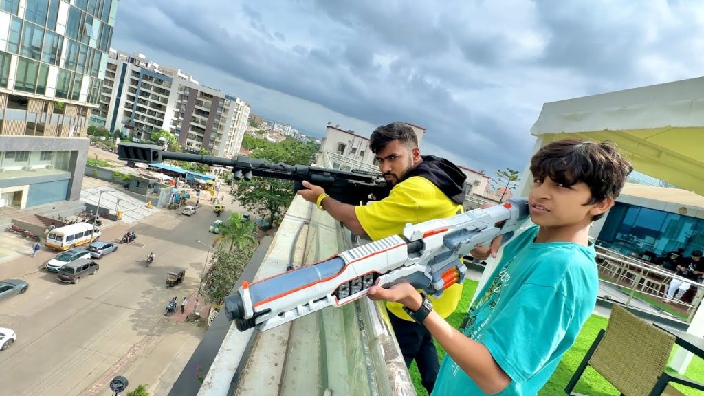 Piyush Or @TechnoGamerzOfficial Fight With Guns 😂
