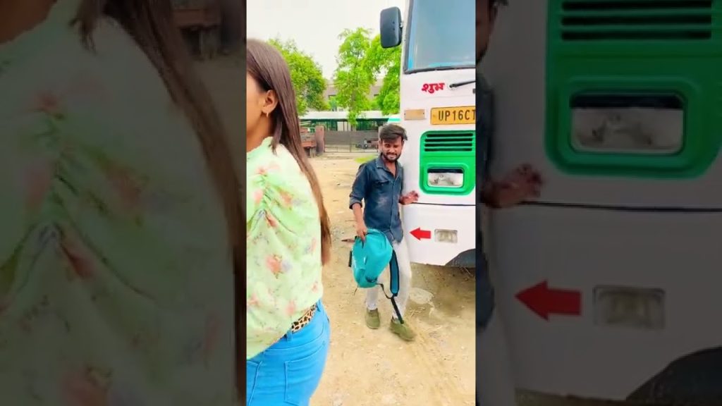 आख़िर सन 1998 में क्या हुआ था 🤣🤣 Comedy/ #comedy #shorts #ashortaday #rupal #funny #ytshorts 🤣🤣