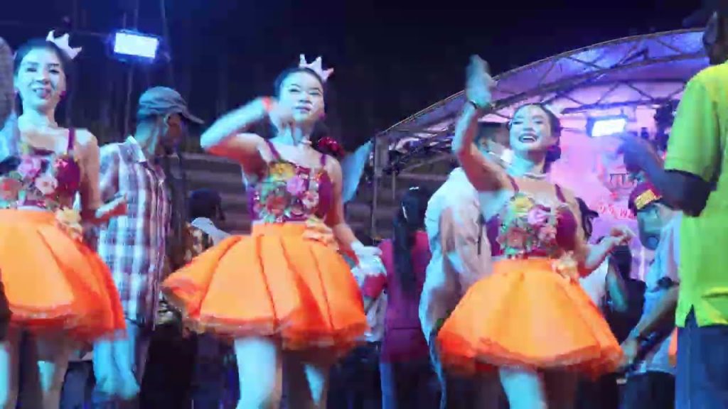 [CANON🎼M50ii🎤4K]【#PhetchaburiDance Workout for weight loss】#รำวงเพชรบุรี✿Health❤Kawaii🎼ใจสิเพ💦