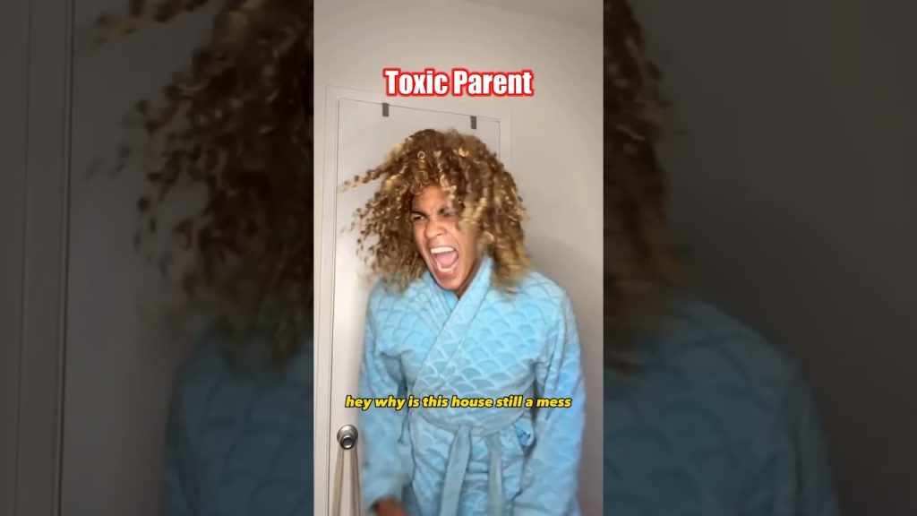Which sibling fights back in your family?😈😳💀 #comedy #viral