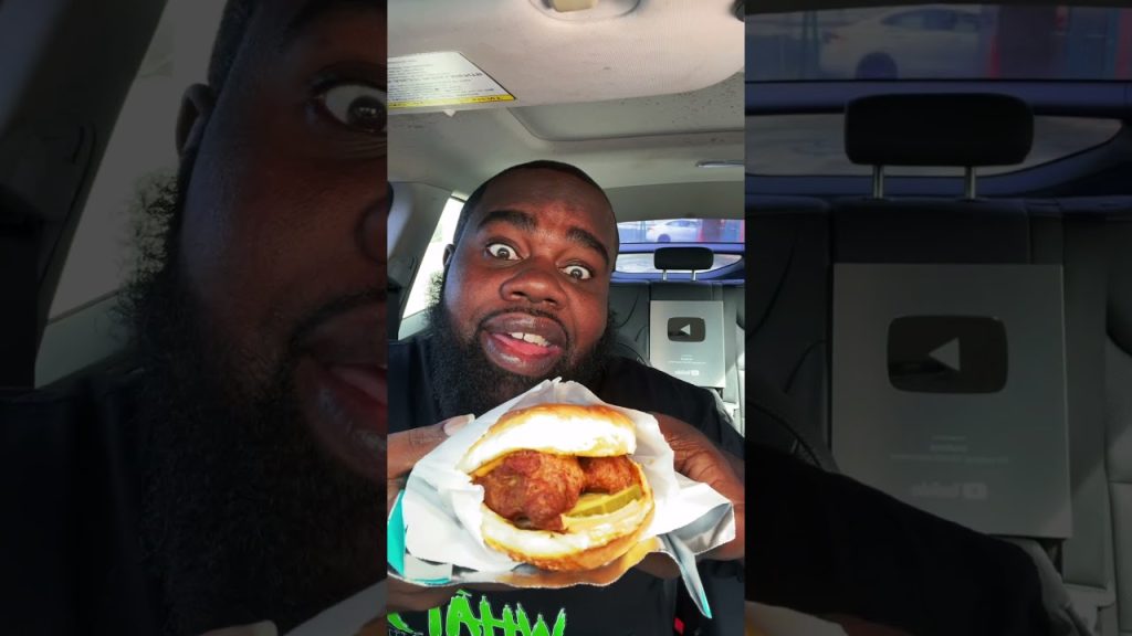POPEYES Spicy TRUFF Chicken Sandwich #shorts #entertainment