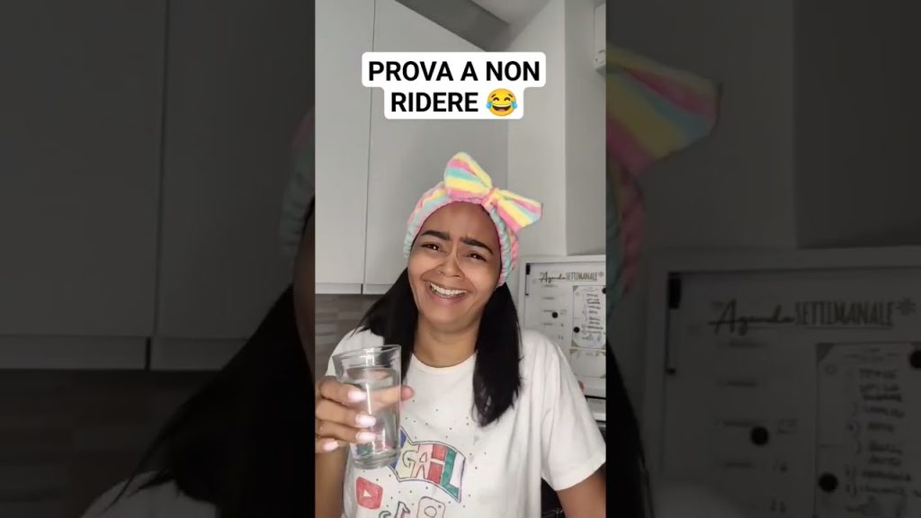 PROVA A NON RIDERE #comedy #figlia #mammaefiglia #vitadamamma #mamma #comedia #humor