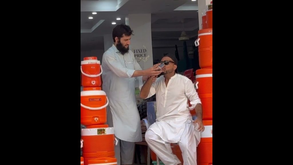 Blind man can only see money 😁#funny #comedy #shortvideo #ytshorts
