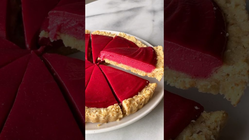 This Cranberry Curd Tart is an instant #holiday classic. #food #recipe #baking