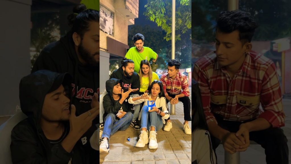 Hum dono khate h🤣 #exploremore #yoursbff #bestfriend #youtubeshorts #bff #comedy #funny