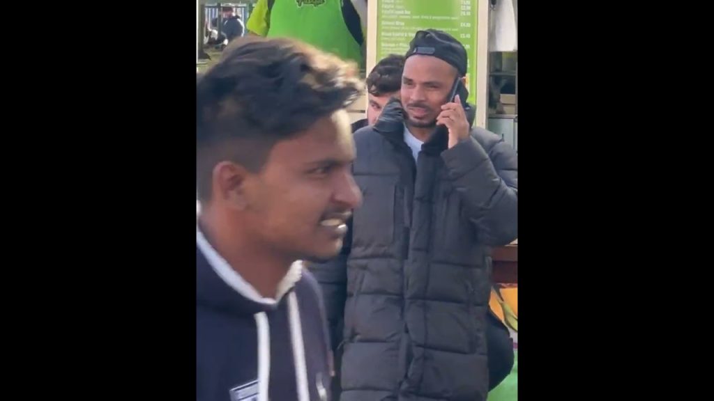 I’m so caring cuz I share everything with people😁 #funny #comedy #shortvideo #ytshorts