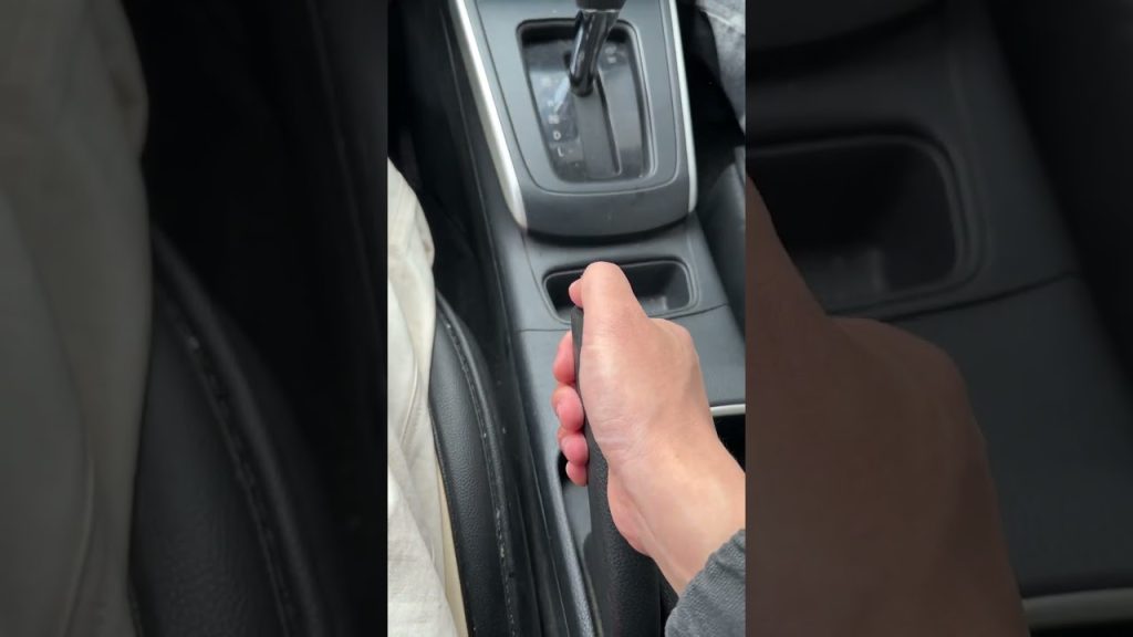 Some wrong habits of manual transmission cars!#tips #car #driving #shortsvideo #skills #how