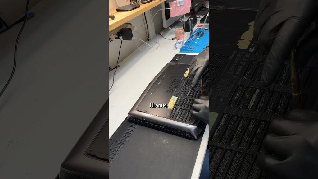 Fixing an Alienware 17 from 2013 #tech #pc #technology #shorts
