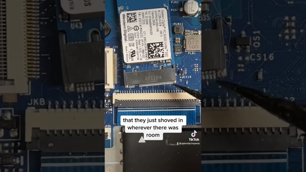 Crooked m2 slot on HP laptop makes me uncomfortable, #technology #tech #computer #shorts
