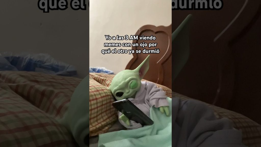 Uno quiere dormir pero no se puede jaja #humor #sueño #babyyoda