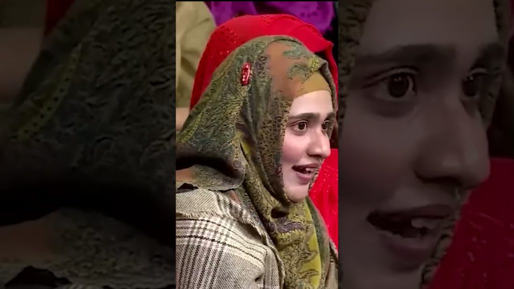 Girl stole the Show with Her Heart Touching Poetry #short #shortsviral #entertainment