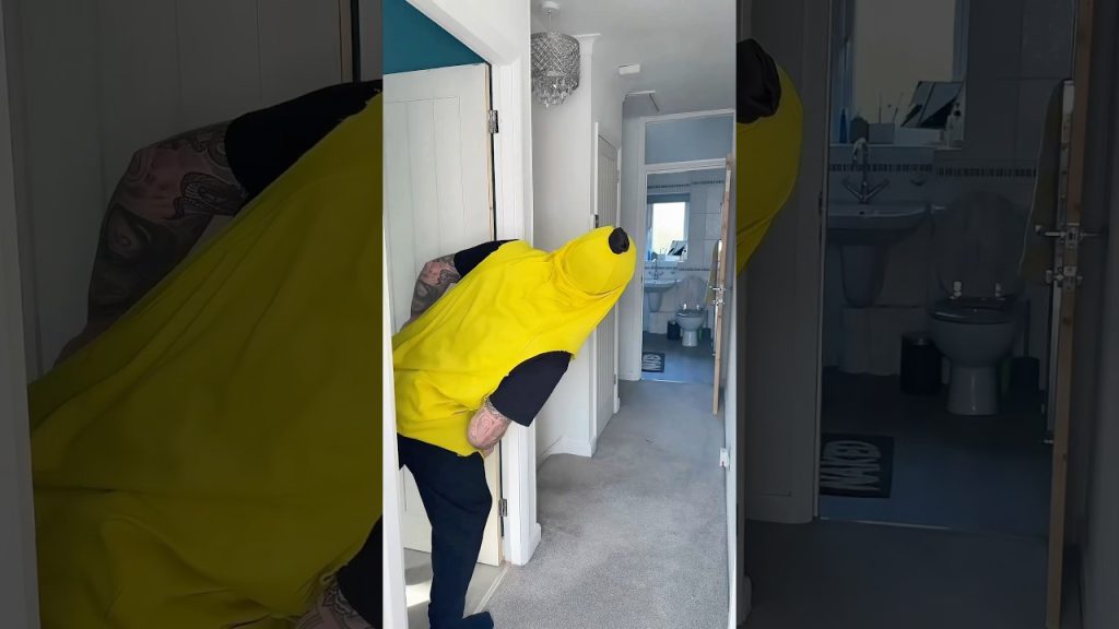 Sleeper being SNEAKY 😂 #comedy