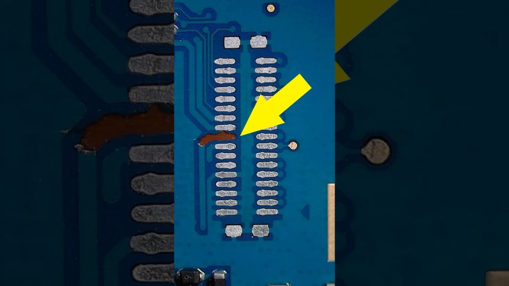Broken Trace Repair #mobilerepair #technology