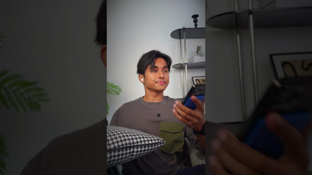 That one person who uses voice message #shortsfeed #funny