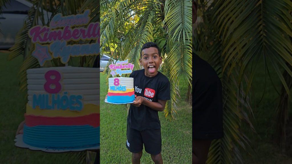 give me back my cake 😱🎂🥳🤣 #funny #comedy #funnymoments #memes #cake #cakes #funnyvideo