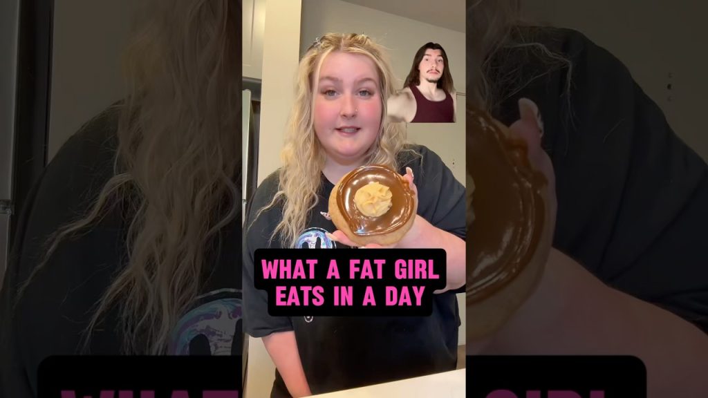 What a Hungry FAT Girl Eats! (Fat Loss Coach Reacts) #fitness