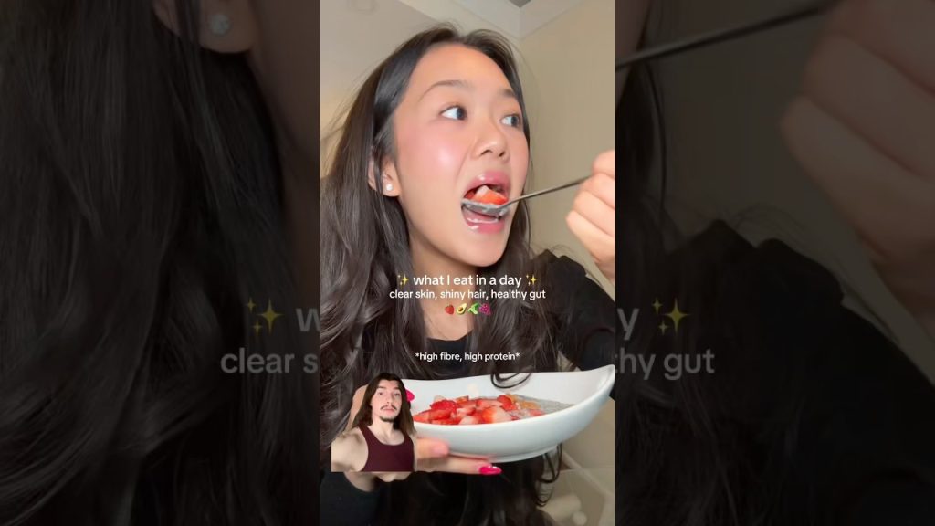 What She Eats for CLEAR SKIN! (Fat Loss Coach Reacts) #fitness