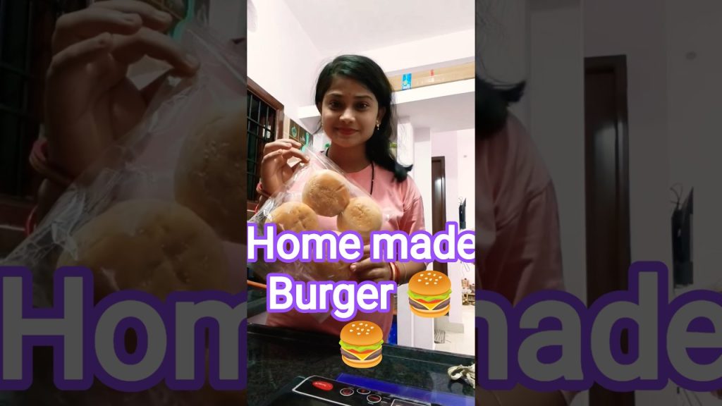 home made burger🍔🍔#burger#homemade#trending#food#recipe#cooking#viralvideo#odiablogger#shorts#share