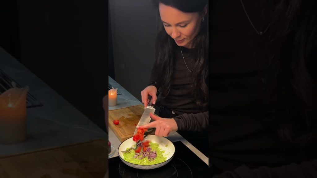 Mexican Appetizer Guacamole  #food #recipe #easyrecipe #shortsvideo