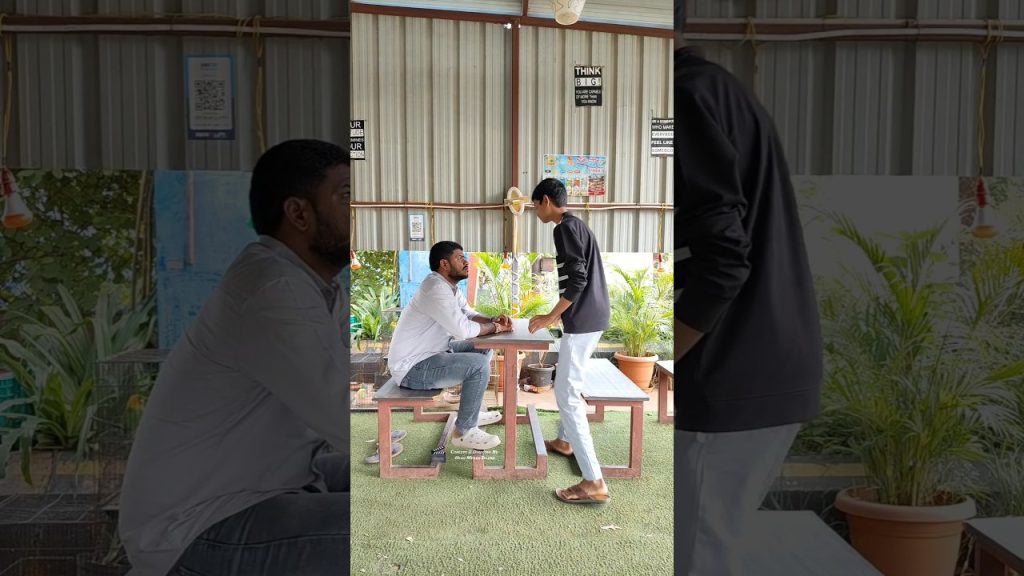Money🤑🤣||#nenumeekutelusa#telugu#comedyfilms#ytshorts#viralvideo#reels#money#funny#jokes#trending🤣
