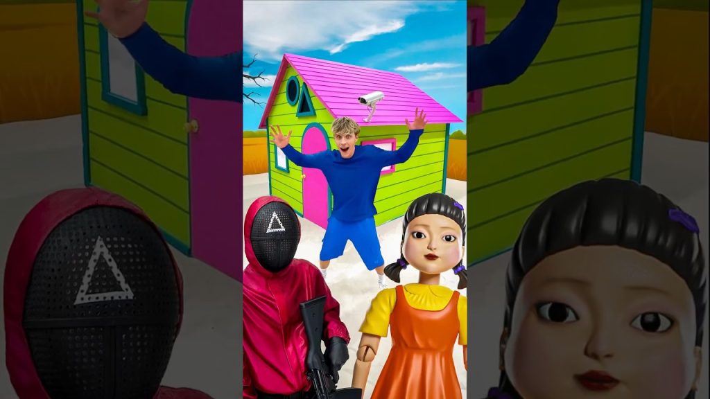 SQUID GAME HOUSE vs GUARDS 🏠🦑🥷