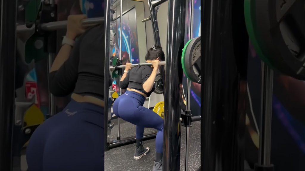 Chinese Girl Gym Workout 2330💪 Asian Fitness Model Inspiration