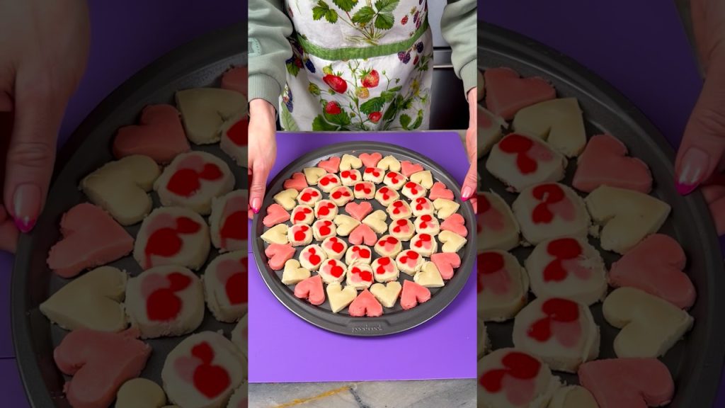 Easy Valentines treat #valentinesday #food #recipe #sweet