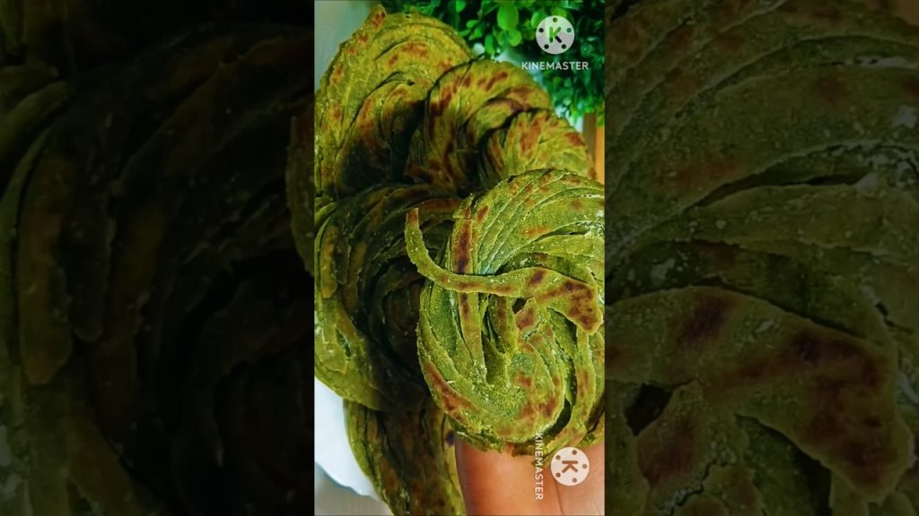 palak ke lachha paratha #gehunkeaatekinashta #food #recipe #recipe #reshamvillagerecipe#easyrecipe