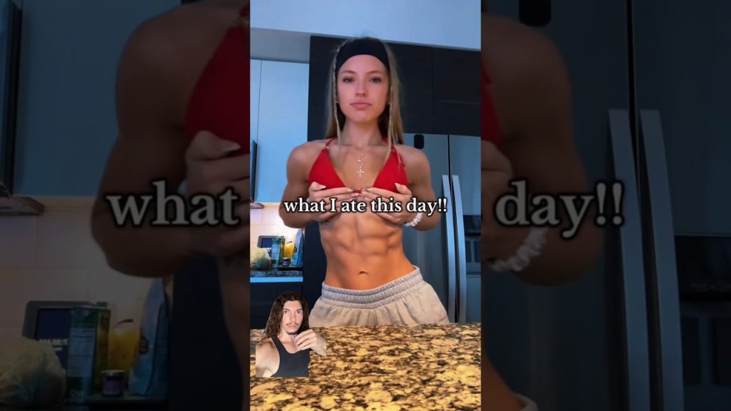 What a FITNESS MODEL Eats! (Fat Loss Coach Reacts) #fitness