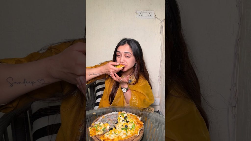 Pizza or Pizza Base Recipe 😋👌🏻♥️ #shorts #trending #food #recipe #viral #meghachaube