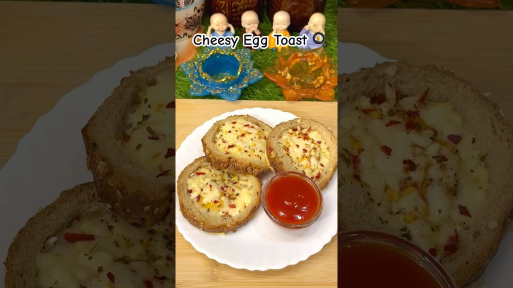 Melted Cheese Egg Toast – Breakfast Perfection #shorts #egg #yummy #breakfast #food #recipe #viral