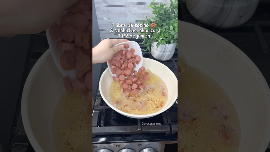 Frijoles charros 🫘 #frijolescharros #food #recipe #recetasfaciles #mexicanfood #viralshort