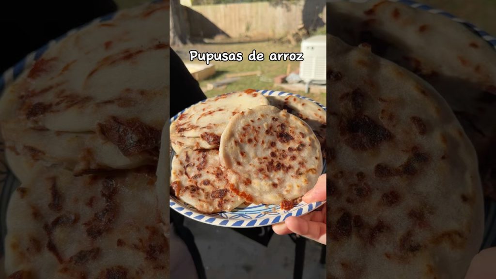 Pupusas de arroz 🌾 #pupusas #food  #recipe #foodie #viral #shorts