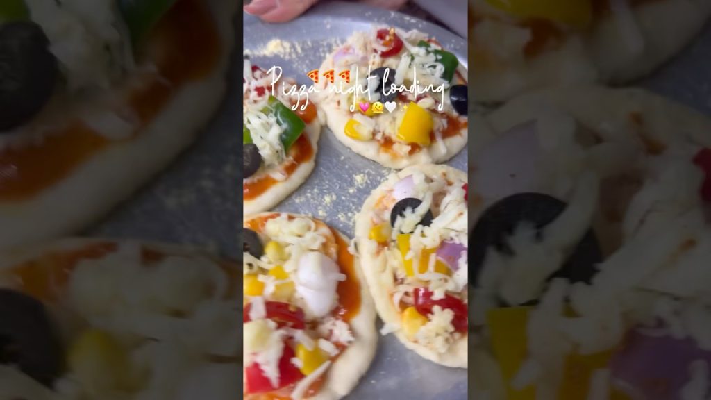 Mini pizza🥹❤️ #pizza #italian #pizzalover #foodreels #food #recipe #cooking #easyrecipe