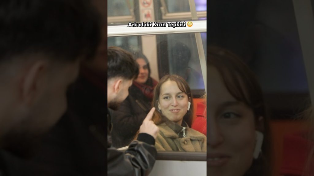 Arkadaki Kız Şaşırdı 😳 Kalp akımı şakası #shorts #komedi #funny