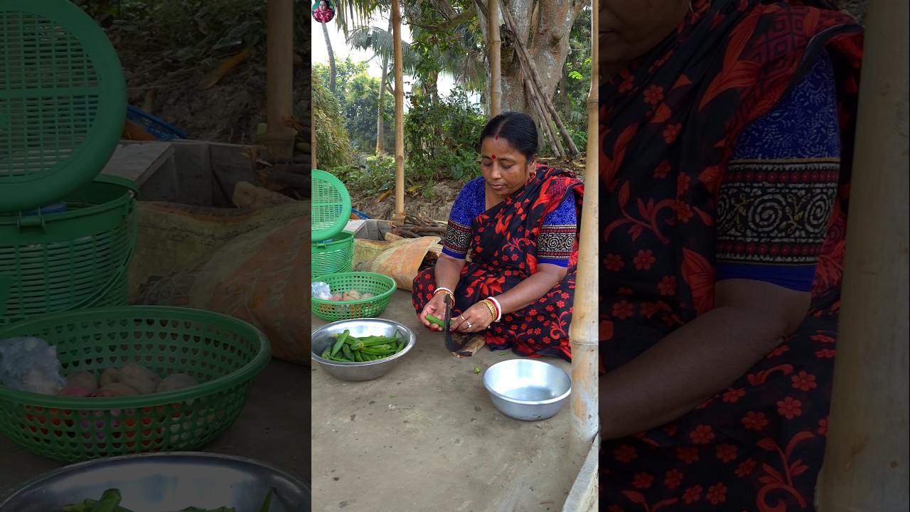 Dry masala bhindi recipe village style #bhindirecipe #food #recipe #shorts