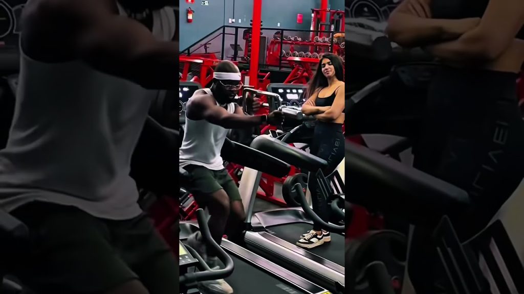 Practice makes you perfect 😵💪 #prank    #gym   #fitness    #short
