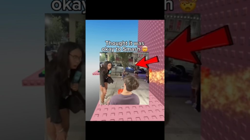 Lady CAUGHT Stealing Tip Money… 😱🎹  #roblox #shorts #viral #relatable #entertainment